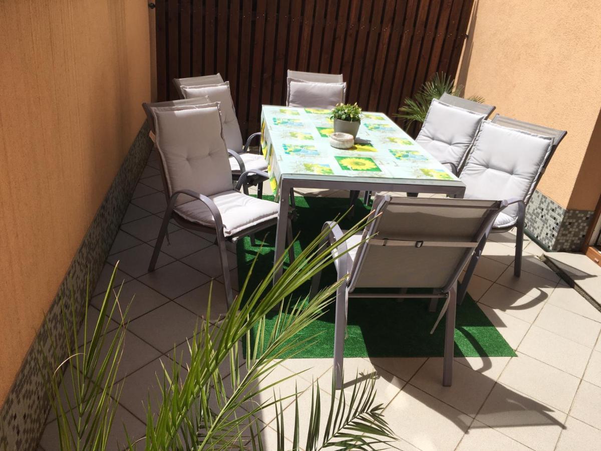 Apartman Slunecnice S Terasou Τσέσκε Μπουντεγιόβιτσε Εξωτερικό φωτογραφία